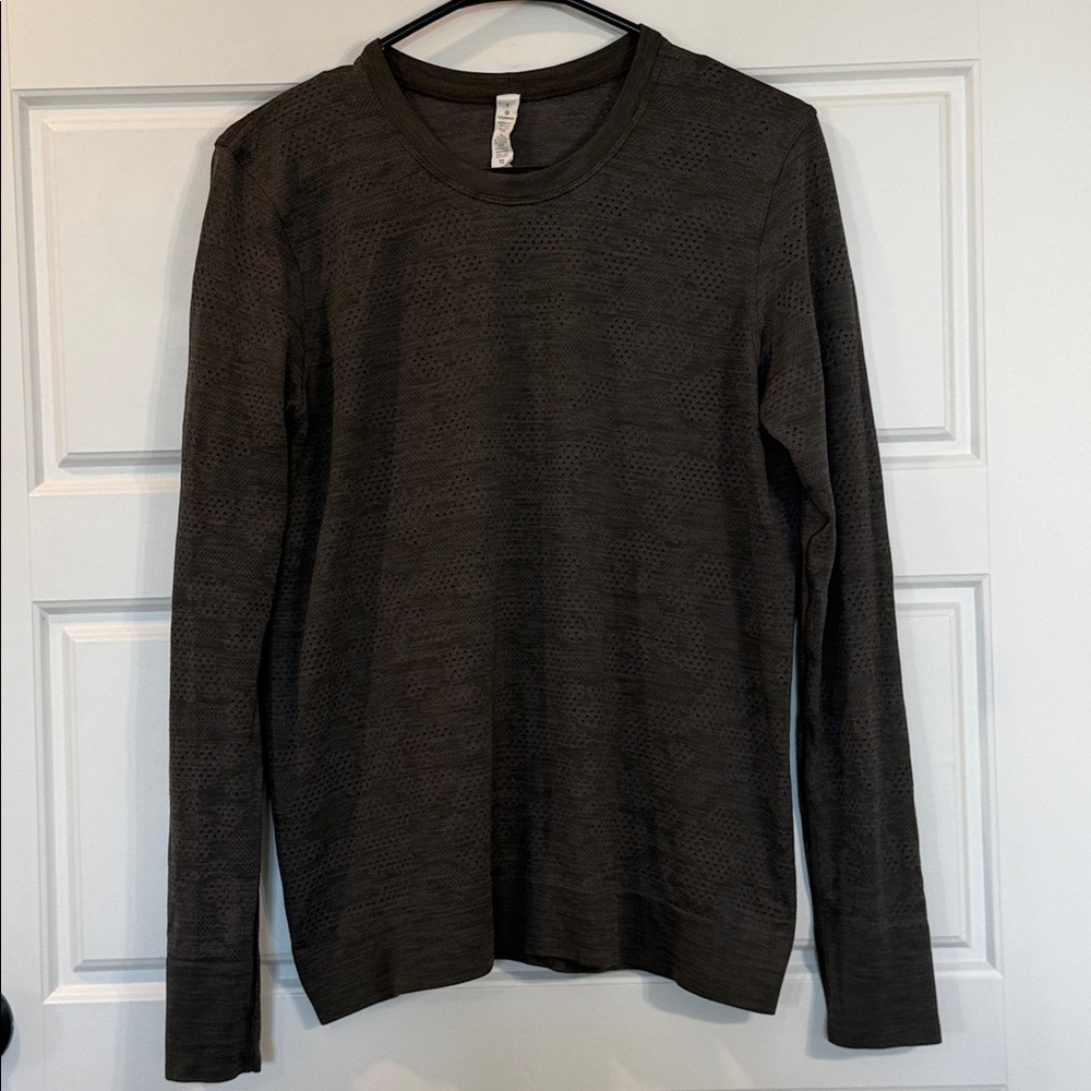 Lululemon Breeze Long Sleeve Top 8